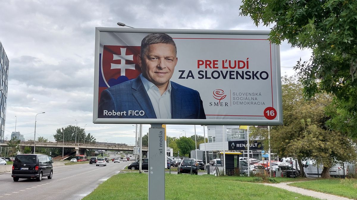 Komentář: Slovenská politika je fraška, ale vaše posměšky nám nepomohou